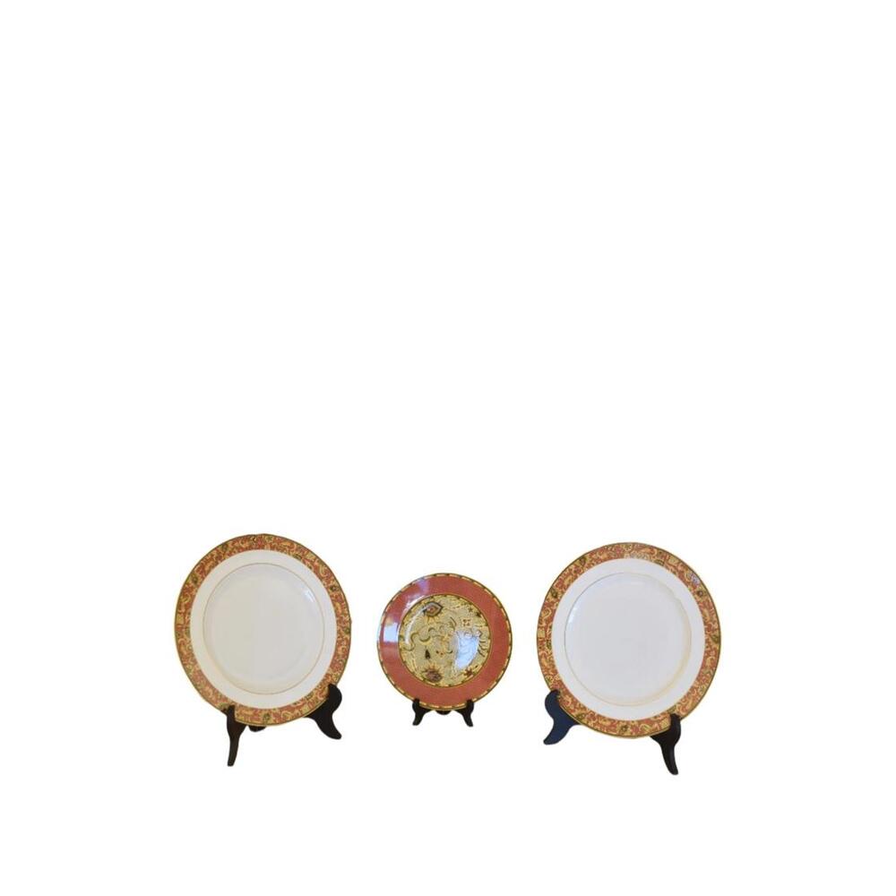 Wedgwood Persia Plate Set